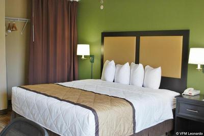 Extended Stay America - Milwaukee - Brookfield