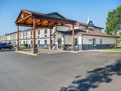 Days Inn by Wyndham Billings