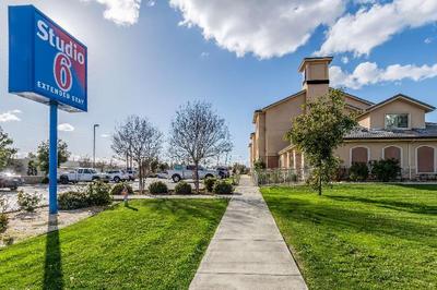 Studio 6 Bakersfield
