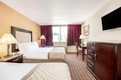Ramada by Wyndham Bordentown