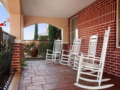 Country Inn & Suites by Radisson, College Station