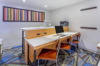 Holiday Inn Express Columbus - Ohio Expo Center