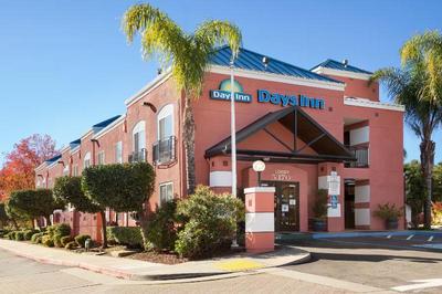 Days Inn by Wyndham Concord