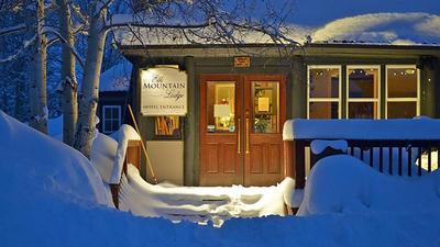 Elk Mountain Lodge