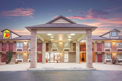 Super 8 by Wyndham Clinton AR
