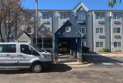 Microtel Inn & Suites By Wyndham Charlotte Airpor