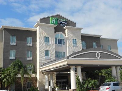 Holiday Inn Express & Suites Corpus Christi North
