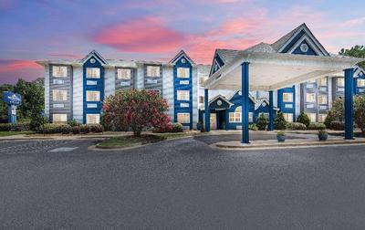 Microtel Inn & Suites By Wyndham Columbus North