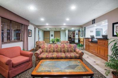 Super 8 by Wyndham Clearfield
