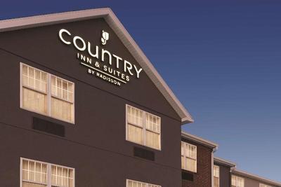 Country Inn & Suites Dubuque