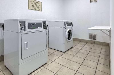 La Quinta Inn and Suites Decatur