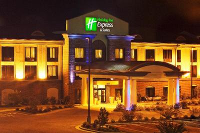 Holiday Inn Express Hotel & Suites Dyersburg