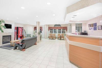 Microtel Inn & Suites By Wyndham Colfax/Newton
