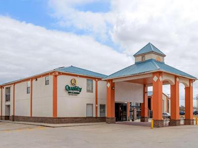 Quality Inn & Suites Decatur - Priceville I-65