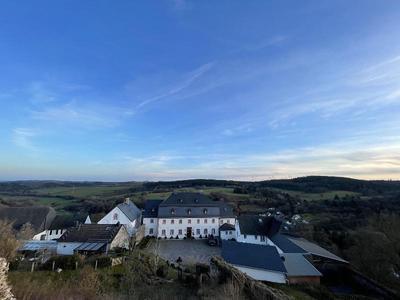 Burghaus & Villa Kronenburg