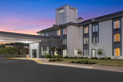 Spark by Hilton Fredericksburg Southpoint