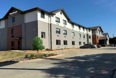 Hawthorn Extended Stay by Wyndham Bedford - Dallas