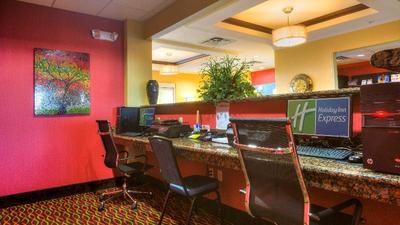 Holiday Inn Express Elk City
