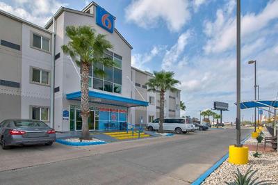 Motel 6 Eagle Pass Lakeside