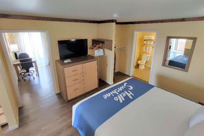Days Inn by Wyndham Suites Fredericksburg