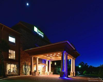 Holiday Inn Express Fredericksburg
