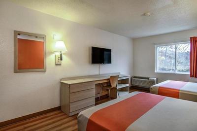 Motel 6 Boston West - Framingham