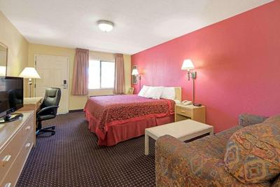 Days Inn by Wyndham East Albuquerque