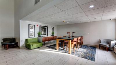 Holiday Inn Express Hotel & Suites Ashtabula-Genev