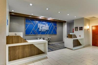 Holiday Inn Express and Suites Ardmore (ex Quinta)
