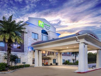 Holiday Inn Express Beaumont NW Parkdale Mall