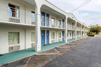 Motel 6-Decatur, AL