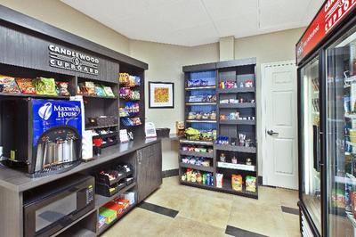 Candlewood Suites Indianapolis Airport