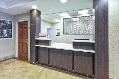 Candlewood Suites Indianapolis Airport