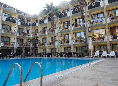 Club Herakles Hotel