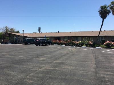 Maple Inn & Suites