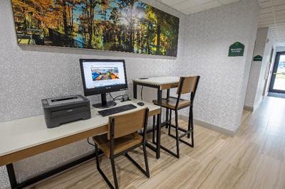 Wingate By Wyndham Lafayette Airport