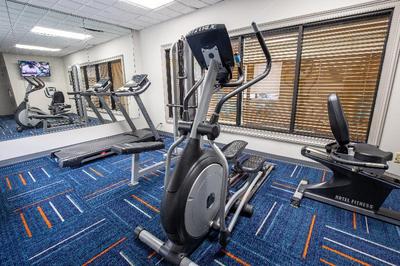 Wingate By Wyndham Lafayette Airport