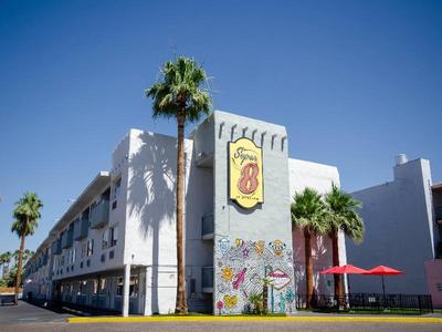 Super 8 by Wyndham Las Vegas North Strip/Fremont