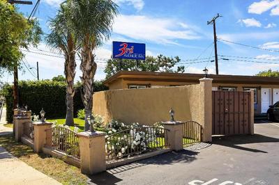 Harbor Inn & Suites La Habra