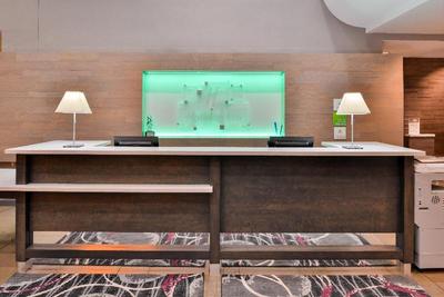 Holiday Inn Kansas City Airport
