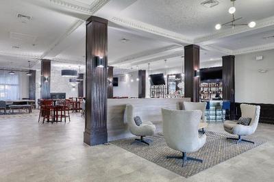 Holiday Inn & Suites Madison West