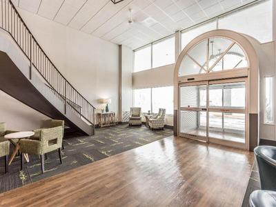 Ramada by Wyndham Marshall