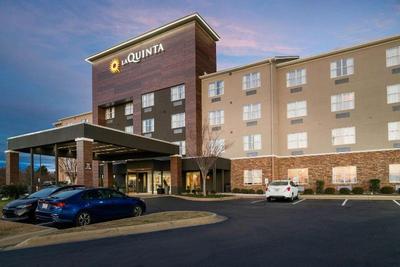 La Quinta Inn & Suites by Wyndham Montgomery