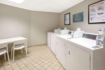 La Quinta Inn & Suites Miami Airport East