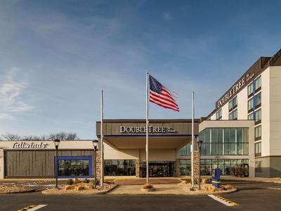 DoubleTree by Hilton Madison East, WI