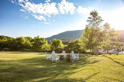 Hill Farm Inn
