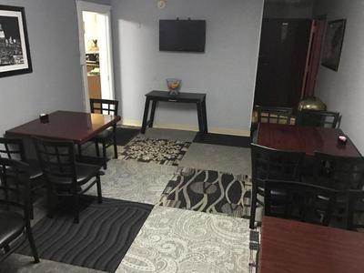 Country Garden & Suites-Benton