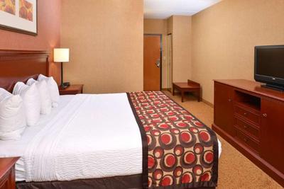 Country Inn & Suites Nashville Airport