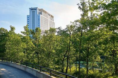 The Westin Chicago North Shore