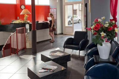 Hipotel Belgrand Edith Piaf